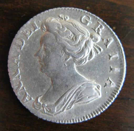 QUEEN ANNE SILVER SIXPENCE 1705 PLUMES IN ANGLES, EARLY SHIELDS, S.3592