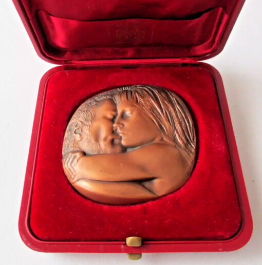 Italy 150th Anniversary of the foundation of Assicurazioni Generali Bronze Medal, Emilio Greco 1981 in Original Fitted Box 56mm - Image 3