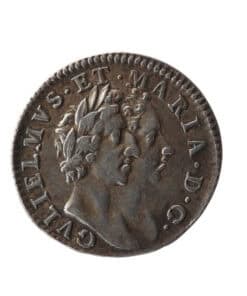 Alternative view of William and Mary Maundy Fourpence Groat 1689 (GV Below bust type)