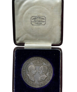 Scotland Silver Medal Wedding of Mary, Queen of Scots, to the Dauphin Francis 1558 Die by J.B. Salmson (early 19th-century restrike) Paris - Original Box - Possibly Finest Available - Image 6